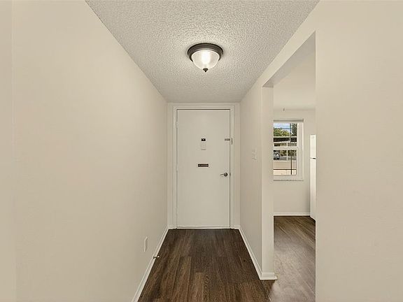 2nd image of 3422 Trophy Blvd