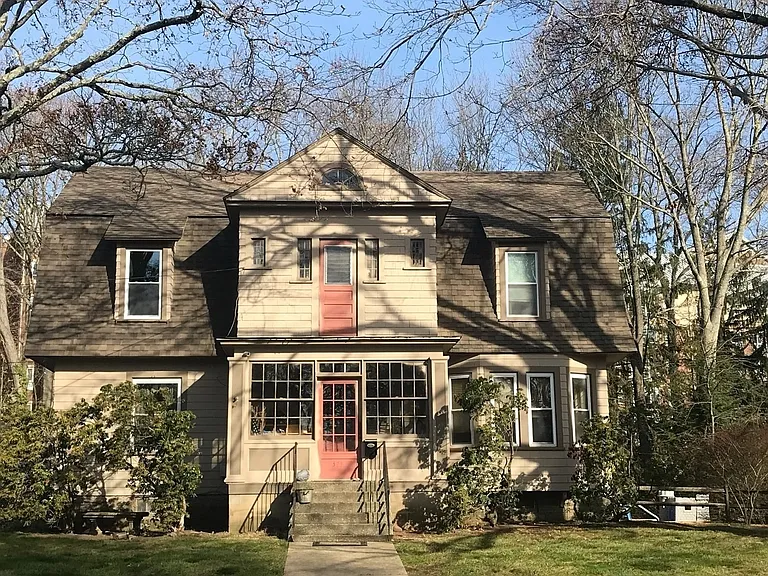 371 Prospect St — Photo 1
