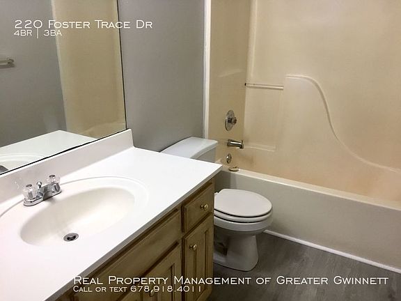 5th image of 220 Foster Trace Dr