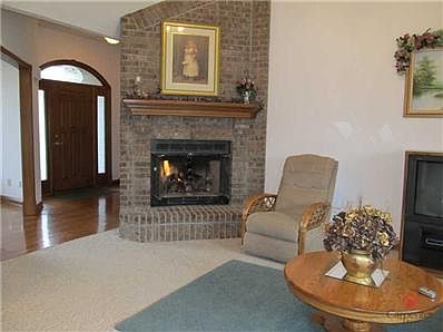 4th image of 6332 Quail Creek Blvd