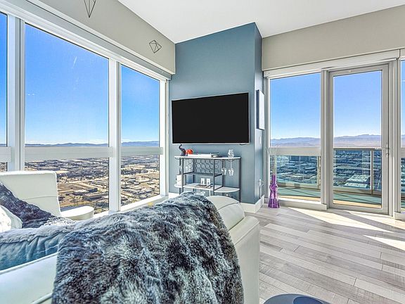 4th image of 4471 Dean Martin Dr Unit 4201