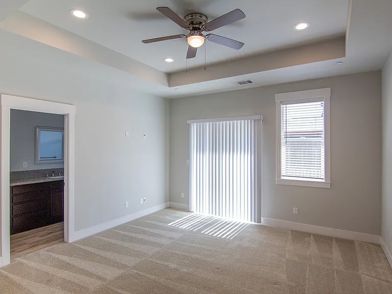 6053 Fallworth Dr — Photo 10