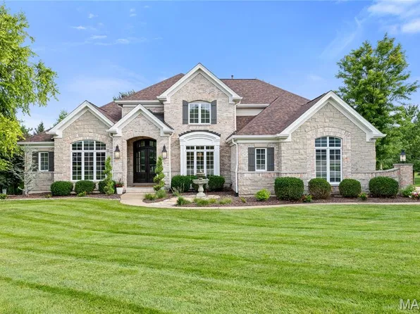 4345 Austin Pass Dr, Saint Charles, MO 63304