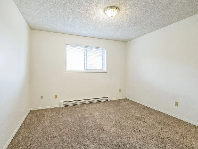 20th Ave Apartments — Photo 17