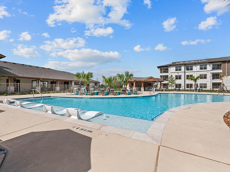 Grand at Cibolo — Photo 6
