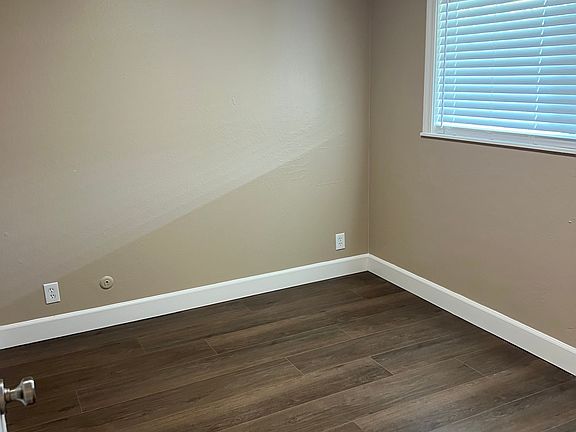 5th image of 1305 W El Monte St #5