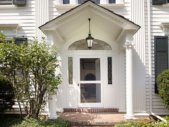 5th image of 16-18 Laurel Way
