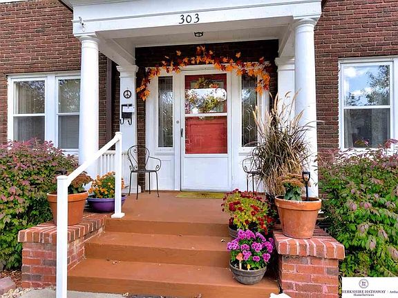 4th image of 303 S 51st St