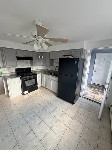 5139 W 79th St #2 Photo 1