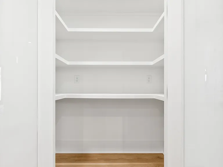 4705 Walden Ct — Photo 11