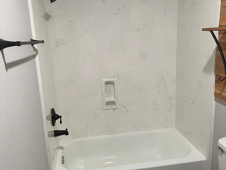 3500 Avenue H #B — Photo 14