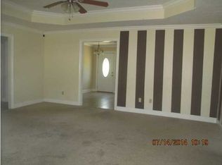 979 Watkins Pl, Jackson, MS 39206