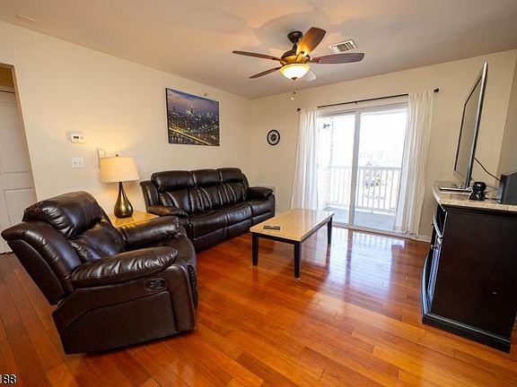 2nd image of 555 Grant St Unit 303