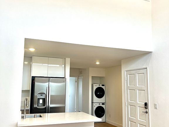 5th image of 3120 W Temple St APT 210