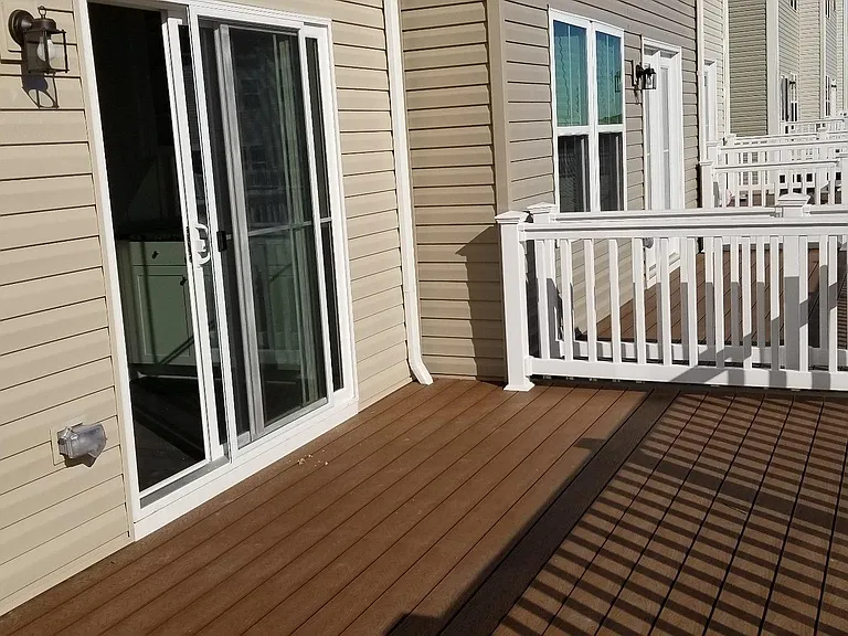 504 Holywell Dr — Photo 12