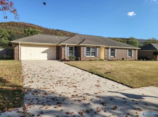 14927 Clovercrest Dr SE, Huntsville, AL 35803