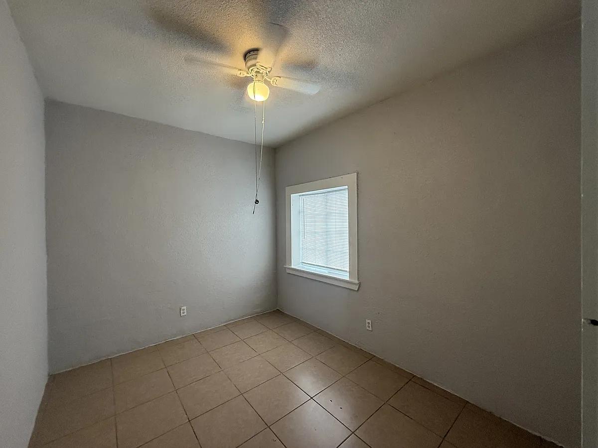 Building Photo - 351 W Cortez Ave