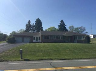 1460 Bunting St, Pottsville, PA 17901