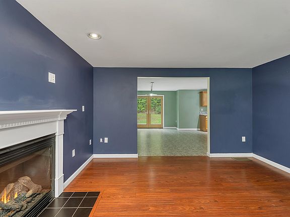 4th image of 441 Ponemah Hill Road