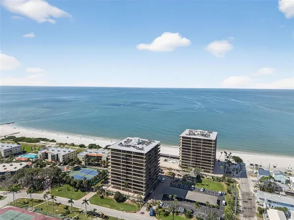 7600 Bayshore Dr APT 902, Treasure Island, FL 33706