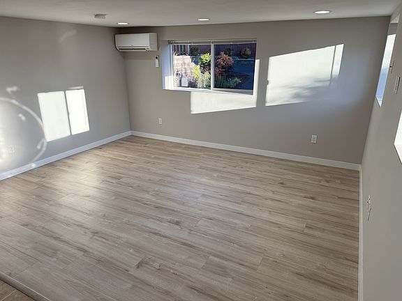 4th image of 7610 Rainier Dr