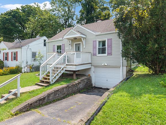 3rd image of 1742 Ashbrook Dr