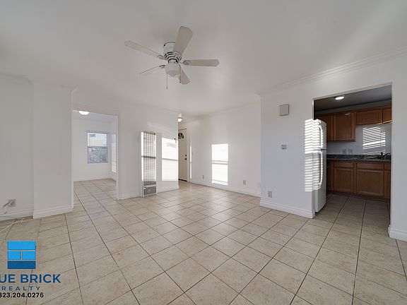 5th image of 1719 W 35th Pl APT 4