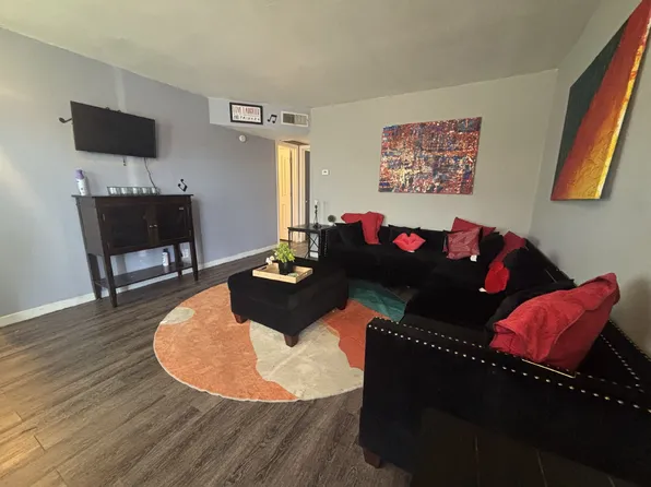 213 Jefferson Ave APT 4, Las Vegas, NV 89106