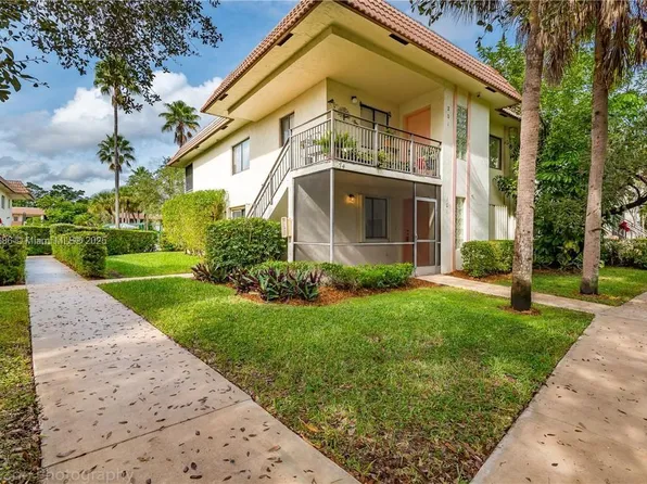 409 Lakeview Dr APT 101, Weston, FL 33326