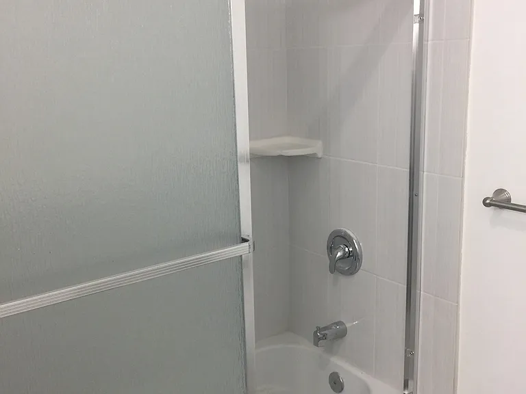 1330 S Van Ness Ave #1330 — Photo 9