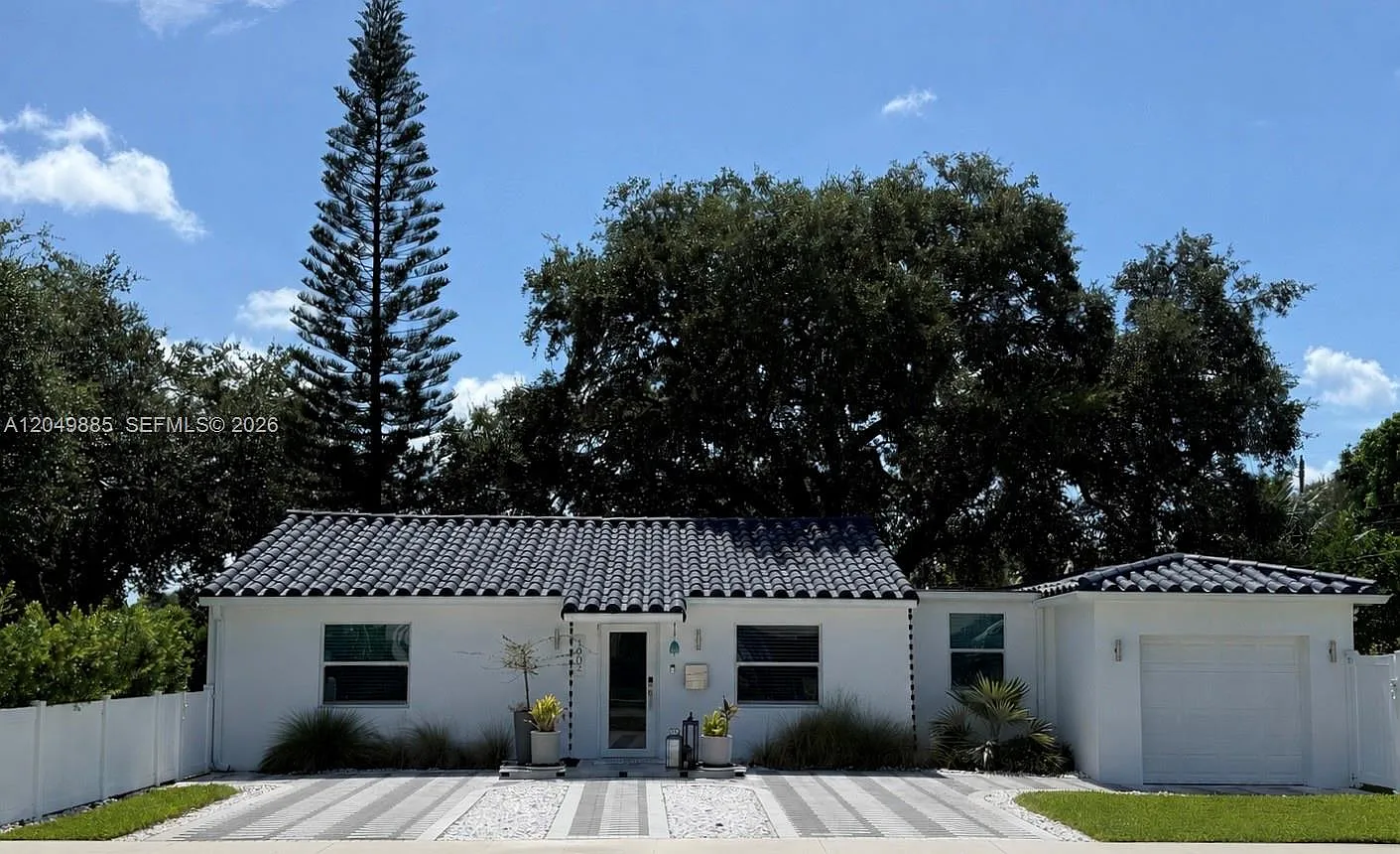 Hollywood Park — Photo 3