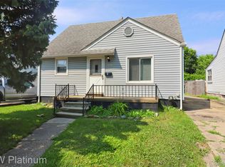 26039 Pattow St, Roseville, MI 48066