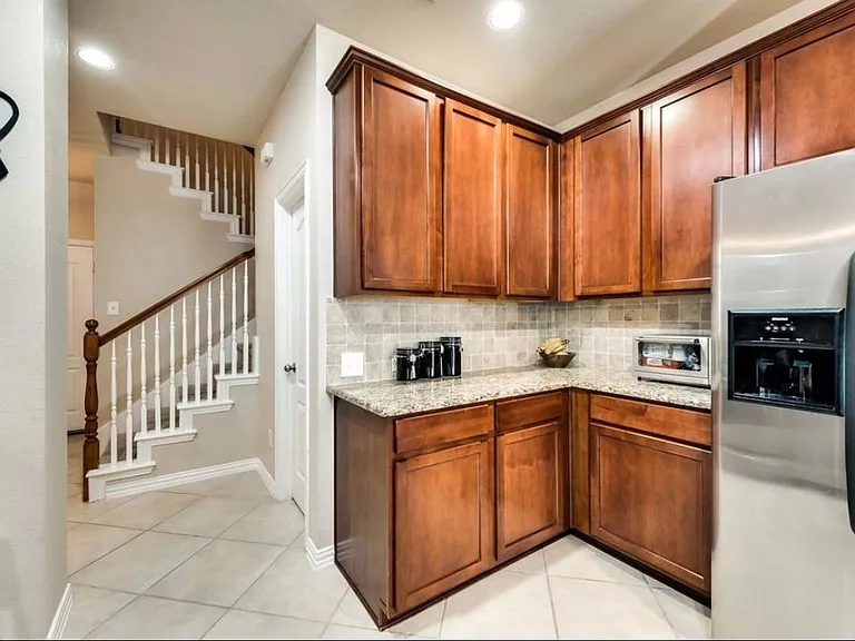 1608 Georgetown Dr — Photo 11