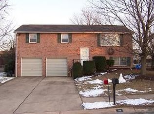 18 Covington Dr, Manchester, PA 17345