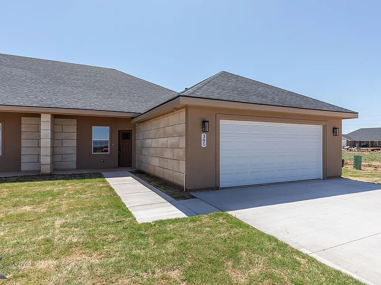 381 Kristi Path — Photo 2