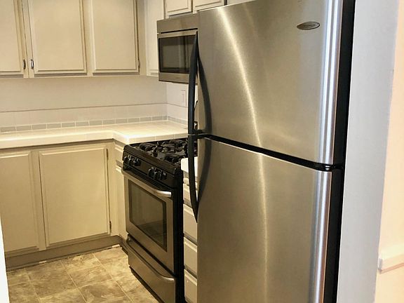 4th image of 8614 Burton Way Ph 3