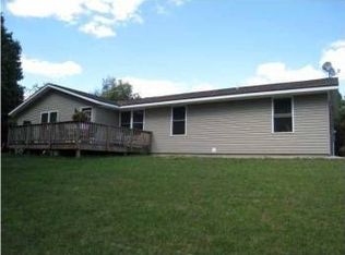 220 W Pine St, Grant, MI