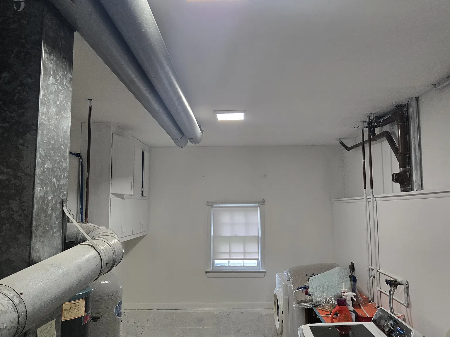 2 bed, 1200 sqft, $2,300 — Photo 2