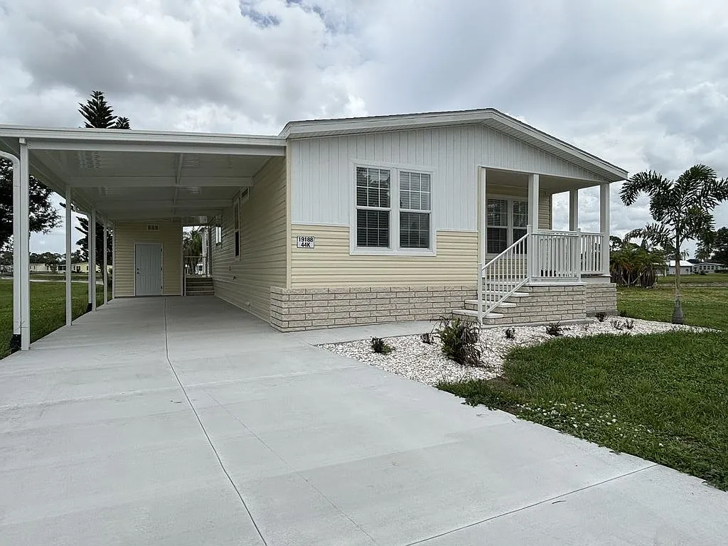 3 bed, 2.0 bath, 1460 sqft, $1,399 — Photo 4