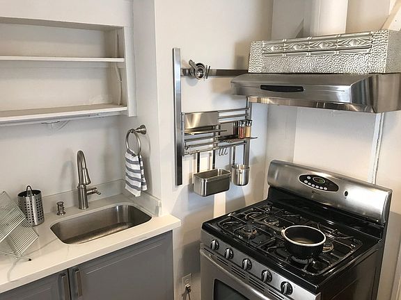 5th image of 1527 18th Ave #1A