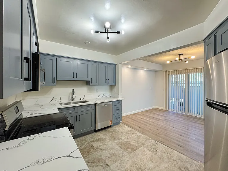 921 Arcadia Ave #4 — Photo 7
