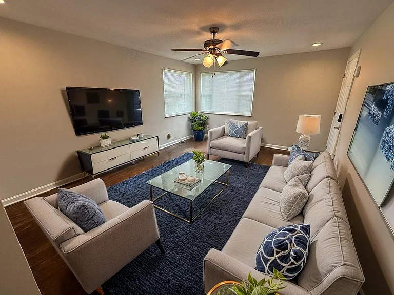 3918 E Gatewood Ln #4 — Photo 3