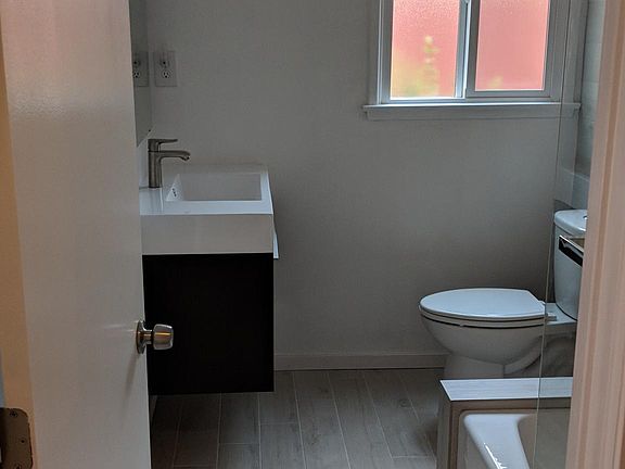 4th image of 10657 Coventry Pl