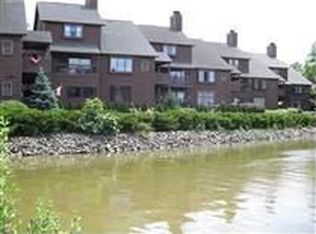 321 Sea Isle Ky, Secaucus, NJ 07094