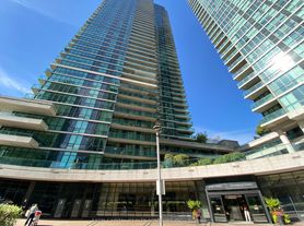 33 Bay St