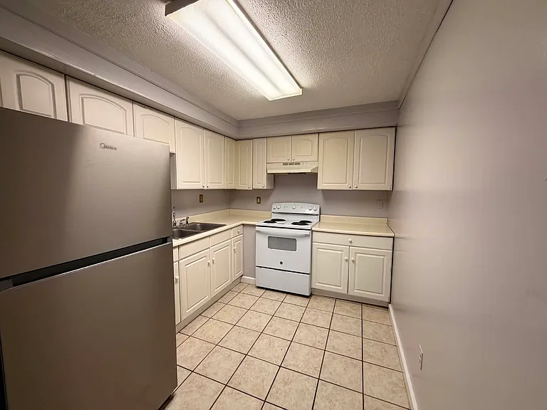 74 Franklin St #74 — Photo 6
