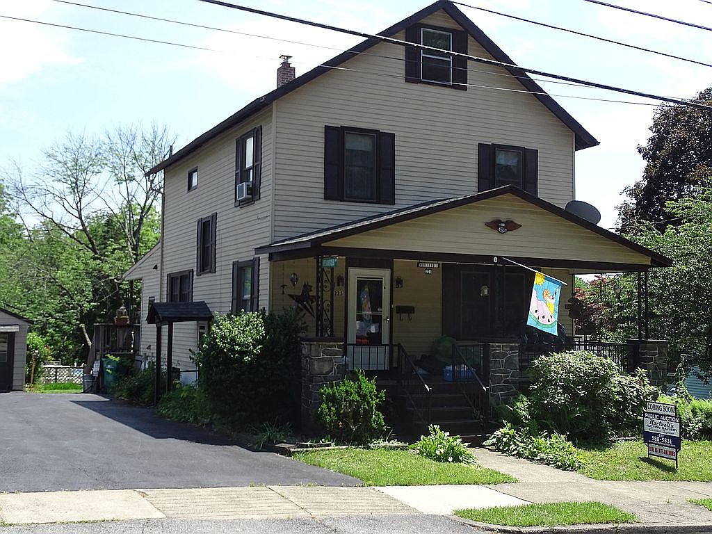225 E Broad St, East Stroudsburg, PA 18301 Zillow
