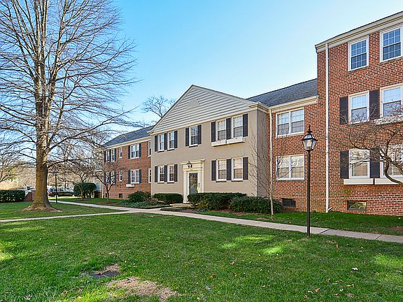 3rd image of 6624 Potomac Ave Suite B1