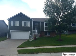 6212 N 149th St, Omaha, NE 68116
