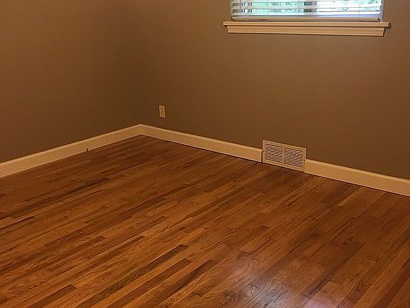 4th image of 428 Golden Valley Dr
